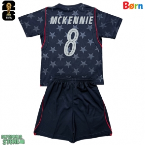 Forente stater Weston McKennie #8 Replika Babytøj Udebanesæt Børn VM 2026 Kortærmet (+ Korte bukser)